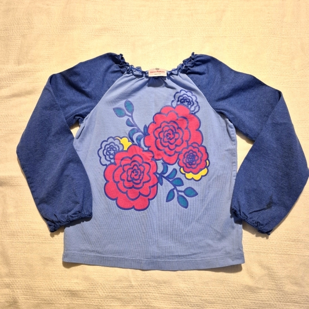 Hanna Andersson girls size 130 or 8 2 tone blue shirt with flower applique VGUC